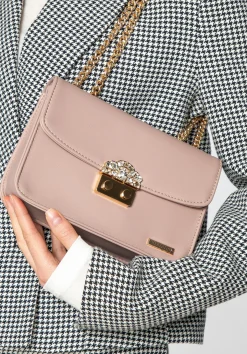 Damska crossbody z biżuteryjnym zapięciem różowa><noscript><img width=