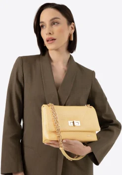 Damska crossbody z plecionki na łańcuszku żółta>WITTCHEN Fashion