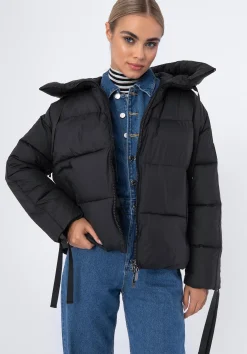 Damska kurtka oversize pikowana ze ściągaczami na rękawach czarna>WITTCHEN Outlet