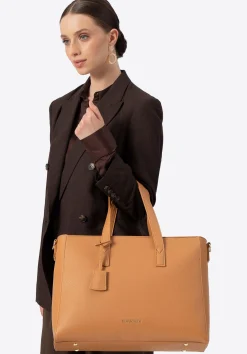 Damska torba na laptopa 16" z imitacji skóry camel>WITTCHEN Clearance