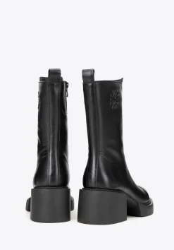 Damskie botki skórzane z monogramem czarne><noscript><img width=
