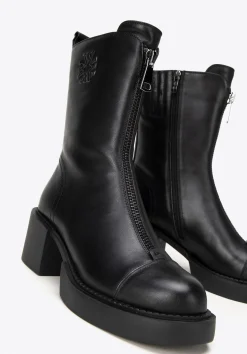 Damskie botki skórzane z monogramem czarne><noscript><img width=