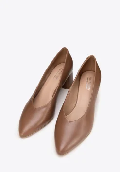 Damskie czółenka ze skóry licowej z wycięciem beżowe>WITTCHEN Fashion
