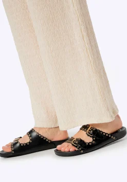Damskie klapki ze skóry z dekoracyjnymi paskami czarne>WITTCHEN Fashion
