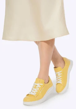 Damskie klasyczne sneakersy na platformie żółte>WITTCHEN Discount