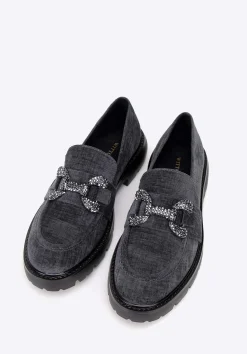 Damskie mokasyny z ozdobną klamrą szare>WITTCHEN Fashion