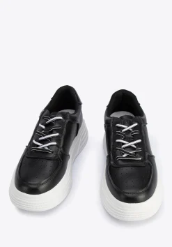 Damskie sneakersy skórzane na lekkiej platformie czarno-białe>WITTCHEN Fashion