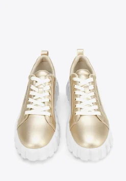 Damskie sneakersy skórzane na grubej platformie złote><noscript><img data-lazyloaded=