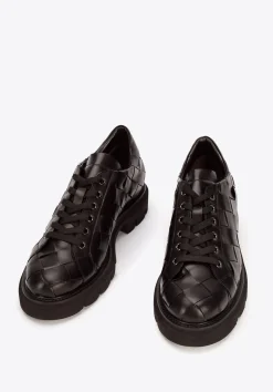 Damskie sneakersy w ozdobną plecionkę czarne>WITTCHEN Hot