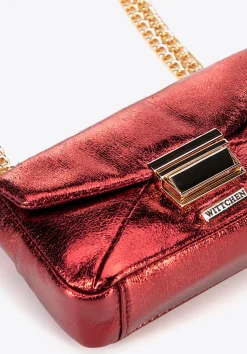 Minitorebka crossbody z połyskującej ekoskóry czerwona><noscript><img data-lazyloaded=