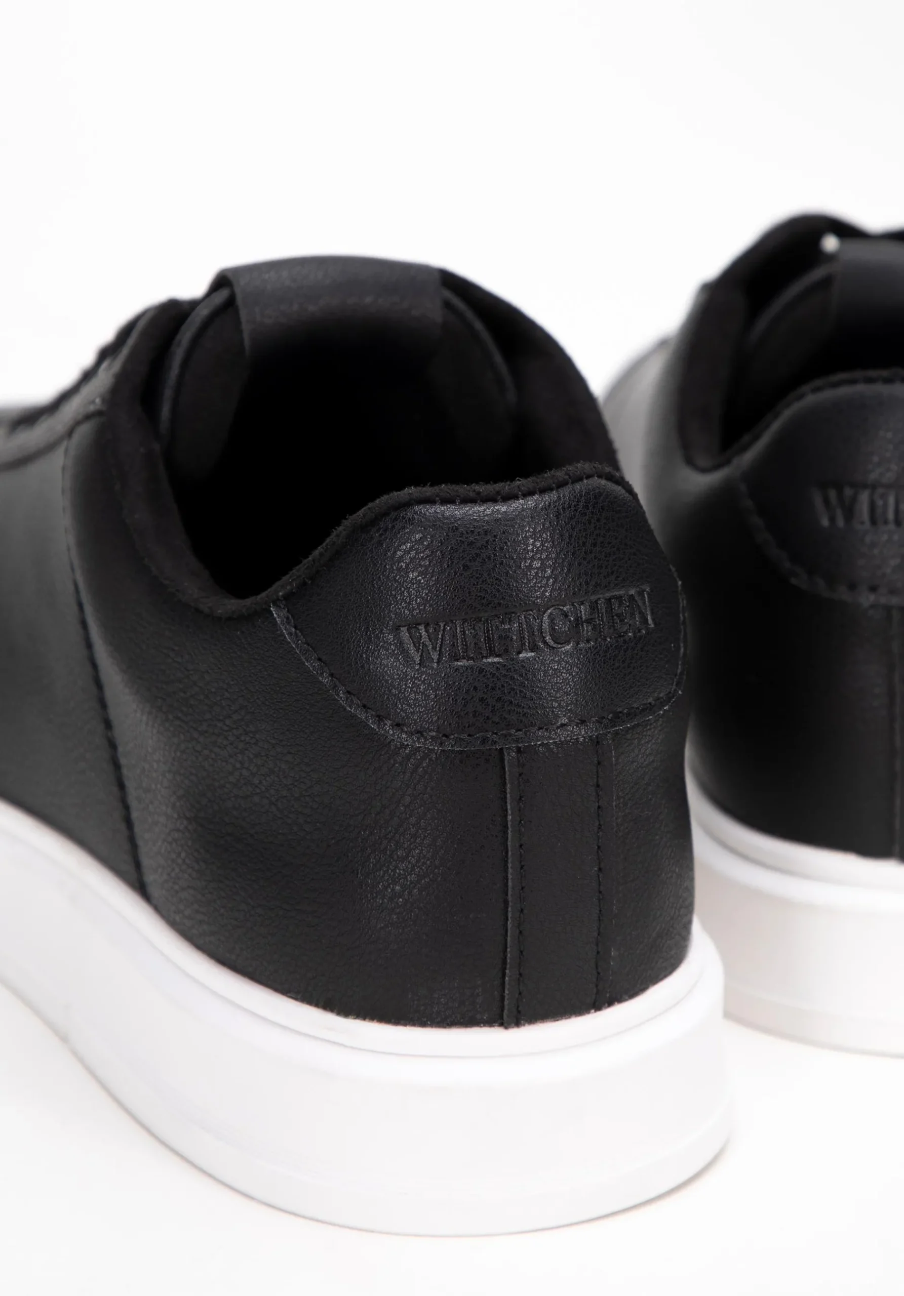 Męskie sneakersy z ekoskóry klasyczne czarne>WITTCHEN New