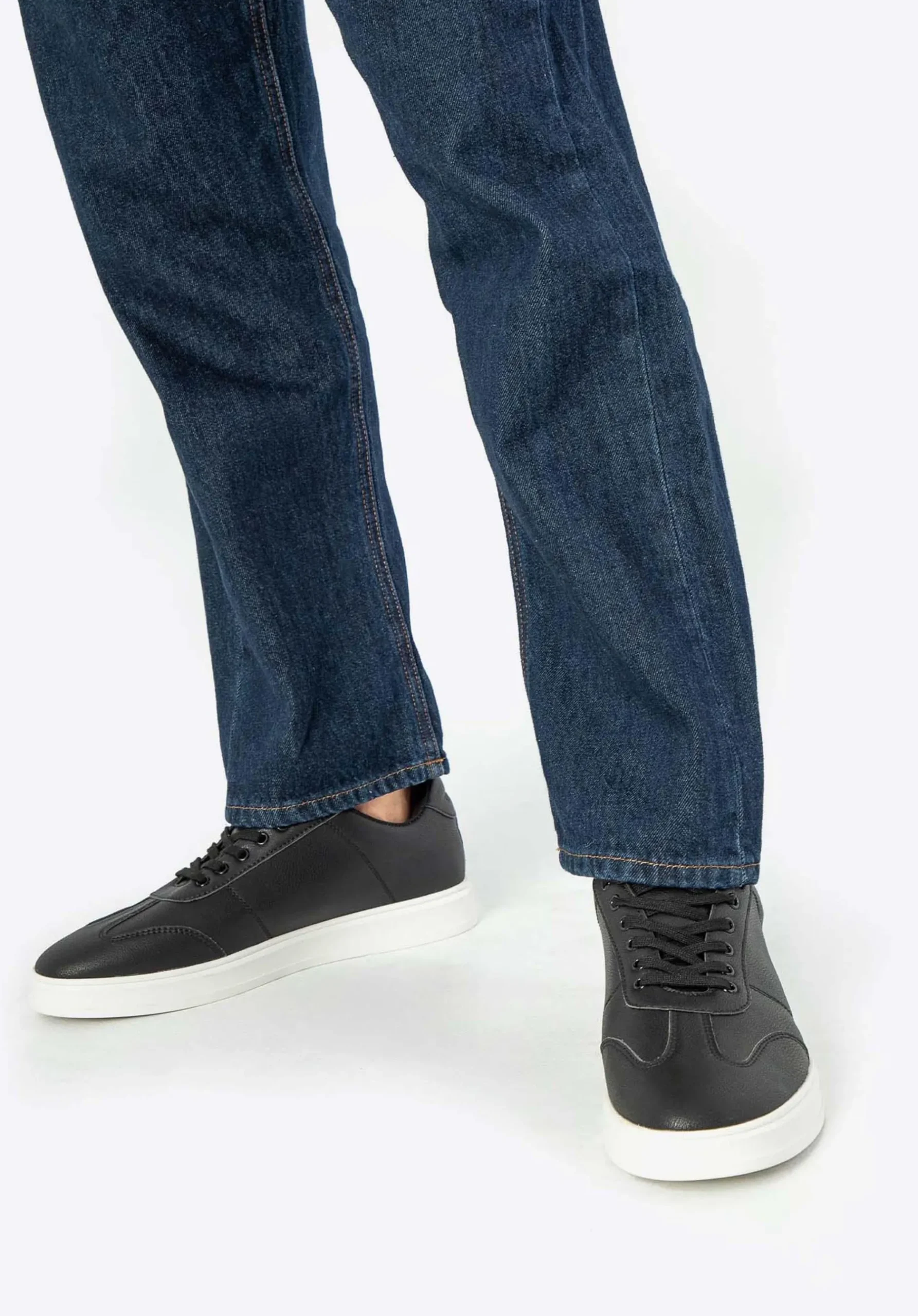 Męskie sneakersy z ekoskóry klasyczne czarne>WITTCHEN New