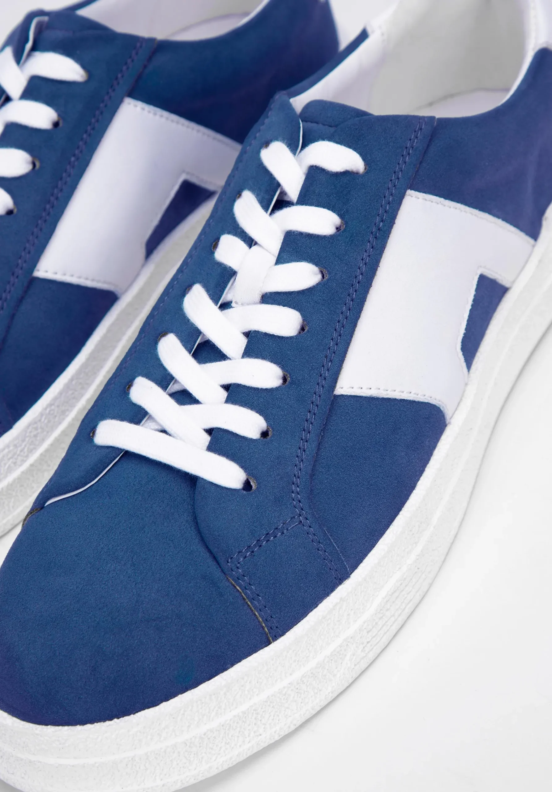 Męskie sneakersy z kontrastową podeszwą granatowe>WITTCHEN Sale