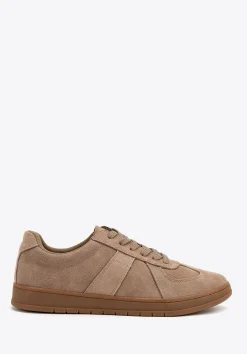 Sneakersy męskie ze skóry zamszowej ciemny beż>WITTCHEN New