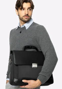 Teczka z kieszenią na laptopa 15,6” z tkaniny czarna><noscript><img width=