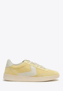 Zamszowe sneakersy z kontrastowymi wstawkami z ekoskóry żółto - białe>WITTCHEN Clearance